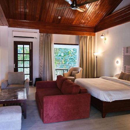 Zone Niathu Dimapur By The Park Hotell Exteriör bild