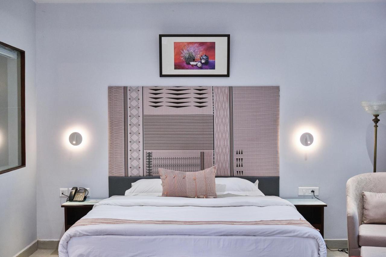 Zone Niathu Dimapur By The Park Hotell Exteriör bild