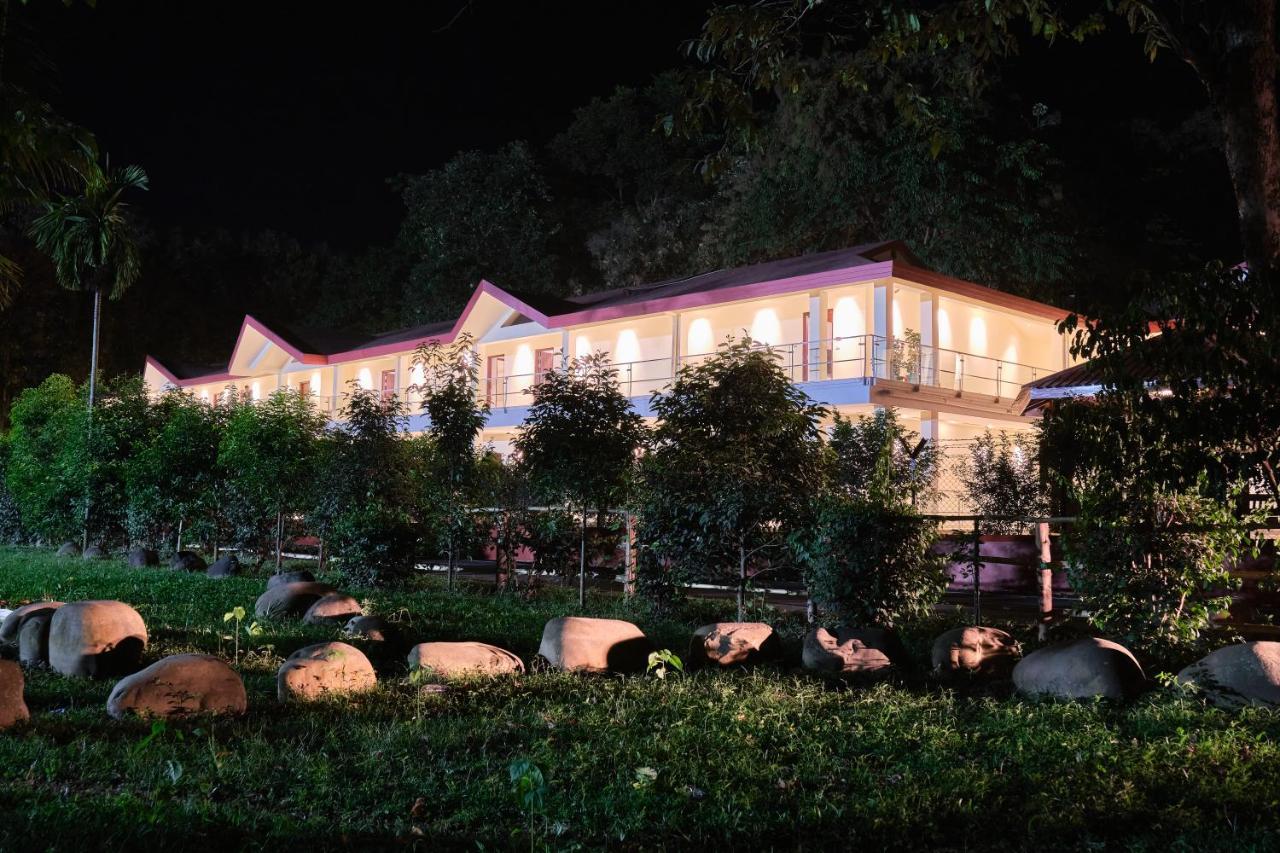 Zone Niathu Dimapur By The Park Hotell Exteriör bild